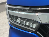 LEDヘッドライトは、点灯の瞬間から最大光量を発揮し、突然暗くなるトンネルなどでの安定感を高めます。