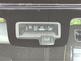 【スズキ セーフティサポート】走行中に前方の車両等を認識し、衝突しそうな時は警報とブレーキで衝突回避と被害軽減をアシスト。より安全にドライブをお楽しみいただけます。