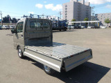 便利な3方向開きの荷台