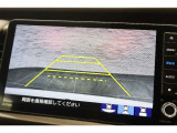 バックカメラが装備されており、後方の安全確認はもちろんのこと狭い場所での駐車や雨の日・夜間など視界の悪いコンディションでのストレスの軽減にもなります!