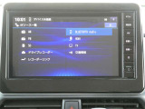 純正9インチメモリーナビです。 ラジオ、フルセグTV、Bluetoothオーディオ接続が利用可能です。