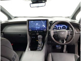 オシャレなインテリアで運転する気分も盛り上がりますよね^^