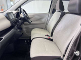 【車内ルームクリーニング済】専門スタッフにより車内はきれいにルームクリーニングを行っております。