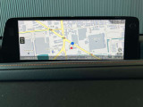8.8インチにサイズUPした、マツダコネクト。センターコマンダーはタッチパッド型になっており、ナビ地図の縮小/拡大も簡単に行えます。
