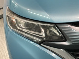 LEDヘッドライトは、点灯の瞬間から最大光量を発揮し、突然暗くなるトンネルなどでの安定感を高めます。