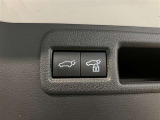 パワーバックドアです。