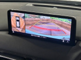 【360&deg;ビューモニター】専用のカメラにより、上から見下ろしたような視点で360度クルマの周囲を確認することができます☆死角部分も確認しやすく、狭い場所での切り返しや駐車もスムーズに行えます。