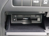 広がる運転支援サービスETC2.0搭載。全国の高速道路に設置されたITSスポットと双方向通信を図り、広域な道路交通情報や安全運転をサポートする情報を得て、音声やナビ画面上にタイムリーにお知らせします。