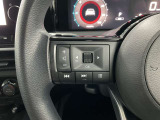 【ステアリングスイッチ】運転中に前方から目線をそらすことなくオーディオ等の操作が可能な便利機能!安心&快適なドライブを演出してくれます。
