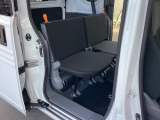 乗車人数や荷物の量、車内での過ごし方に合わせて、シートのレイアウトを変更できます。