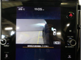 ■ドライバーから死角になりがちな左前方(助手席側)の映像を車内の11.6インチディスプレイに表示致します。ドライバーの死角となりやすい車体左側を確認できるので、狭い道で威力を発揮します。