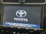 【メーカー純正ナビ】インテリアに溶け込むスタイリッシュな「専用設計」メーカーナビを装備♪視認性や操作性など基本性能にも優れ、より上質なカーライフをお楽しみいただけます。