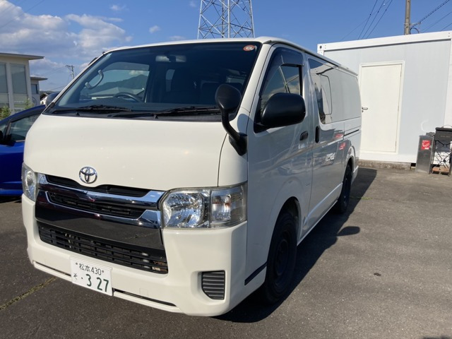 トヨタ ハイエースバン 
