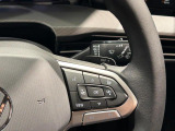 認定中古車:商品だけでなく、サービス、コストなど、中古車の購入に関するさまざまなリスクを最小限にし、きめ細かな保証サービスで、オーナーライフをしっかりとサポートします。