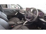 Q2 30 TFSI スポーツ Sラインパッケージ 