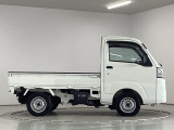 【ご納車前整備】エンジンオイル・オイルエレメント・エアクリーナー・クーラント・バッテリー・ワイパーゴムの徹底したご納車前整備、万が一の時には兵庫県下に23店舗ある弊社が即時に対応させて頂きます。