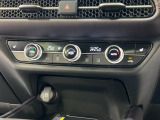 運転席と助手席の温度設定の変更が可能な左右独立タイプのデュアルエアコンです♪♪♪暑がりな人・寒がりな人も誰もが車内を快適にお過ごしいただけます♪♪♪