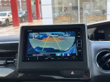 バックガイドモニターで、後方を確認しながら安心して駐車することができます。運転初心者も熟練者も必須の機能ですよ!