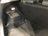 トランクにもランプがついてます。