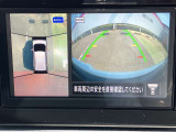 アラウンドビューモニターまるで車を真上から映したような映像で、前後左右の感覚が分かります♪車庫入れや駐車時に大活躍の機能です。