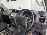 見通しのよいすっきりとした視界で、誰でも運転しやすいです。運転のしやすさは疲れにくさにも繋がりますよ♪