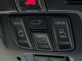【両側パワースライドドア】スマートキーや運転席のスイッチで後席両側スライドドアの開閉が可能♪電動だから力を入れてドアを開ける必要が無く、小さなお子様でも簡単に開け閉めでき快適です♪