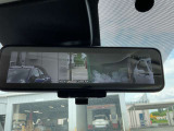 インテリジェントルームミラーが搭載されています!カメラモードでは、後方の状況も映像で確認出来ます!!