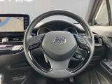 ステアリングスイッチ搭載!ハンドルひとつで手を離さなくても運転中視線をそらさなくても操作が出来て便利です