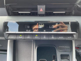 【エアコン】『エアコン装備』の画像になります。暑い夏でも寒い冬でも、車内に快適な空気を届けるので、いつでも快適な車内空間を創り上げます!