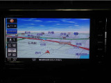 直感的に操作出来るナビゲーションを搭載。ルート案内が分かりやすく、運転中のストレスを軽減します。目的地までスムーズに導いてくれる、実用性の高い装備です。
