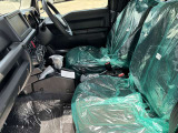 当店では、お客様に安心して乗って頂く為に、納車前に当社規定項目を徹底チェック&整備してお渡ししております!