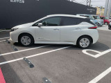 納車前には当社整備工場にて、日産整備士が、車検整備を実施。安心してお乗り頂けますようお渡しさせていただきます。