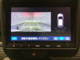 バックでの車庫入れも安心です! リアカメラが付いているバックモニター付のナビを装備しております。バンパーについているソナーや、操作線もついており距離感も画面から確認できます。