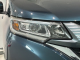 LEDヘッドライトは、点灯の瞬間から最大光量を発揮し、突然暗くなるトンネルなどでの安定感を高めます。