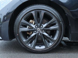 最近の車はスペアタイヤ装着車がほとんどありません。JAFに加入していれば安心です。