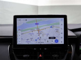【ディスプレイオーディオ(コネクティッドナビ対応)Plus】通信型のコネクティッドナビに加え車載ナビも搭載しています。コネクティッドナビはご契約を頂くとR10年4月30日まで無料でご利用いただけます。