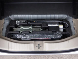 パンク修理キッドが車載されてます