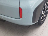 《インテリジェンスクリアランスソナー》駐車時など、低速走行時における衝突を緩和(ブレーキとアクセルを踏み間違えても、自動(被害軽減)ブレーキをかける装置です。