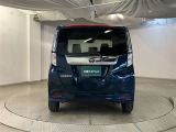 駐車場でもラクラク、狭い道でもスイスイ走れる大きさですね!!