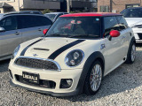 ◆LIBERALAは、輸入車選びの新たなスタイルを提案するインポート・セレクト・ブランドです。オーナー様となる方がクルマから直接感じる感性を第一にした、最良の一台との出会いをコーディネートいたします。