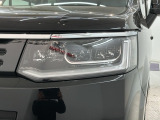 LEDヘッドライトは、点灯の瞬間から最大光量を発揮し、突然暗くなるトンネルなどでの安定感を高めます。
