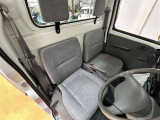直接当店までご来店頂き、ぜひお車の状態を確認してください(内外装の傷や室内の香り等)