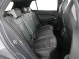 座り心地が気持ちよく、長距離運転の疲れを軽減してくれます。