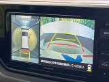 【パノラマモニター】専用のカメラにより、上から見下ろしたような視点で360度クルマの周囲を確認することができます☆死角部分も確認しやすく、狭い場所での切り返しや駐車もスムーズに行えます。