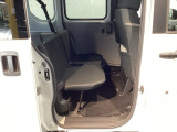 乗車人数や荷物の量、車内での過ごし方に合わせて、シートのレイアウトを変更できます。