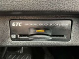 ETCは、高速道路料金所の渋滞を避け、時間と手間を省くことができます。また、料金の支払いや精算の手間が省け、便利で快適なドライブをサポートします