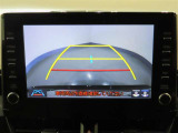 バックガイドモニターで、後方を確認しながら安心して駐車することができます。運転初心者も熟練者も必須の機能ですよ!