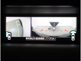 視界拡張付なのでフロントグリルにもカメラが付いています。