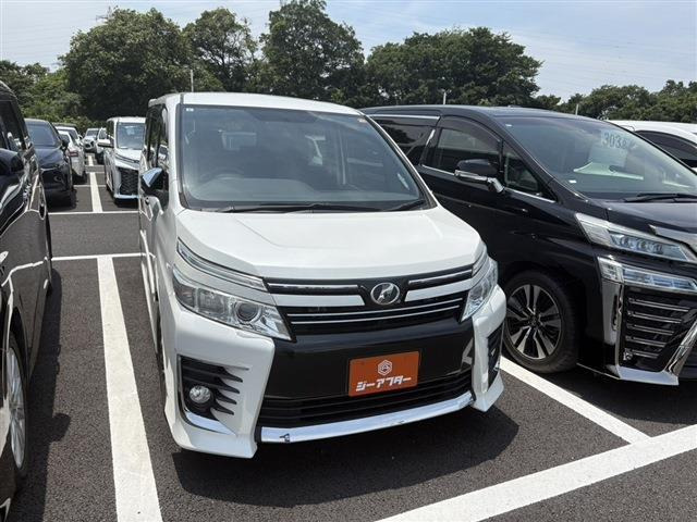 トヨタ ヴォクシー 