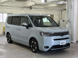 『両側電動スライドドア』 商業施設などでの狭い駐車場でも乗り降りが楽々♪お子様が隣の車にドアを当ててしまう心配もございません!小さなお子様連れの方もこれで安心